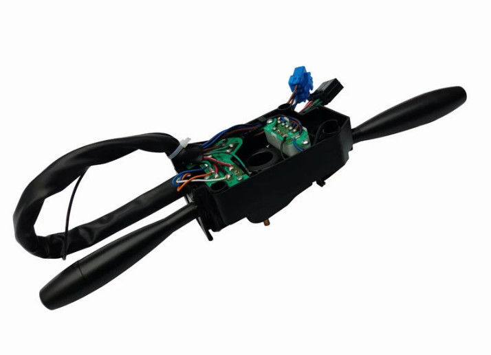 PCB-assemblage en -productie voor bedrade autocombinatie-schakelaar